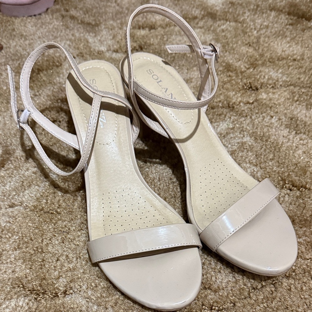 SolanzComfort Cream Strappy Heels